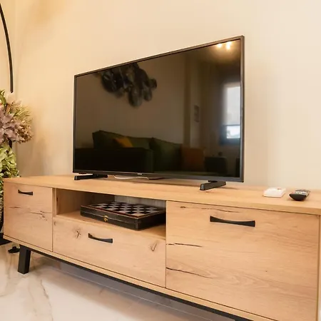 Apartment Sweet 1